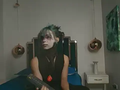 luxiel  online show from April 7, 2026, 8:54 pm