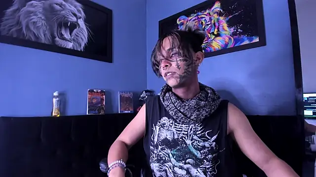 Snapshot of luxiel_ chatting on December 21, 2025, 4:47 am luxiel online show from December 21, 2025, 4:47 am