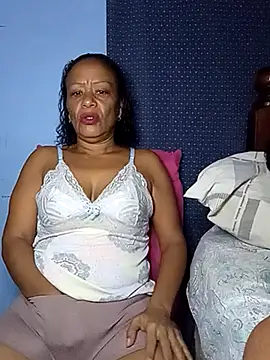 CUTE V LOVE online show from December 5, 2025, 11:42 am