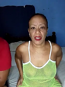 CUTE V LOVE online show from December 2, 2025, 1:24 pm