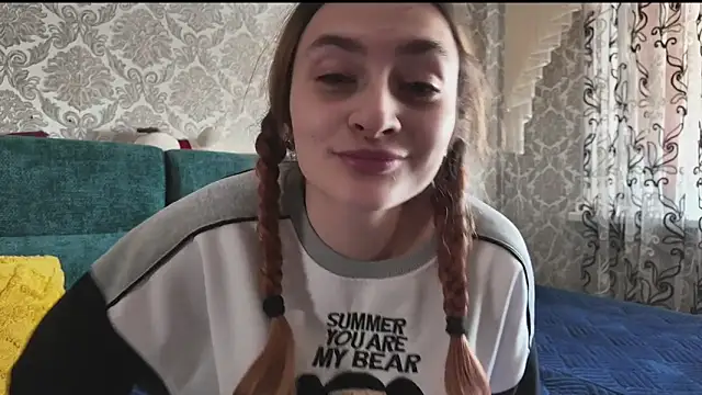 SweetLiaison online show from March 15, 2026, 11:28 am