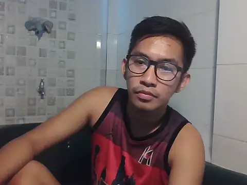 Snapshot of denzkylexx chatting on July 8, 2026, 4:46 am denzkylexx online show from July 8, 2026, 4:46 am