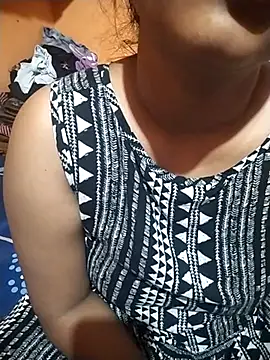 Sexy Divya   online show from June 20, 2026, 5:18 pm