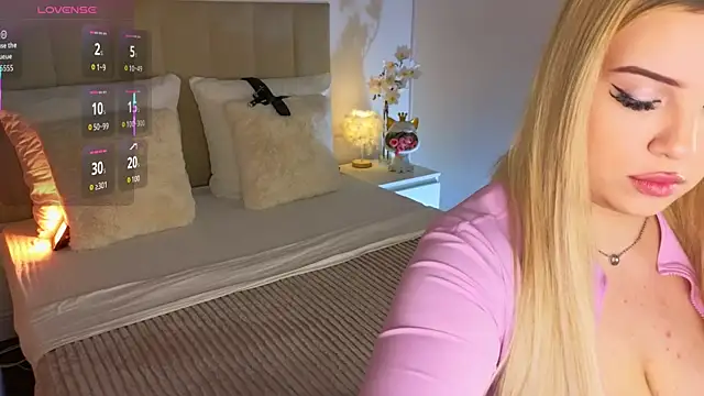 KilianaNoir online show from November 30, 2025, 6:47 am