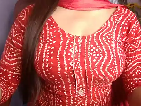 LOVELY KUDII online show from November 8, 2025, 4:38 am