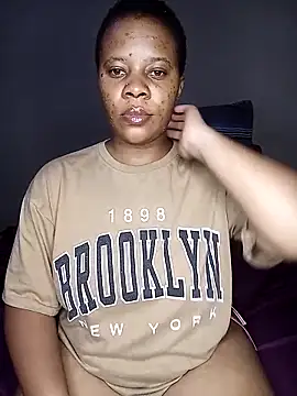 Emmylove-xr25 online show from February 24, 2026, 9:37 pm