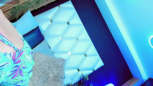 AnnaRouseQueen online show from March 19, 2026, 8:53 pm