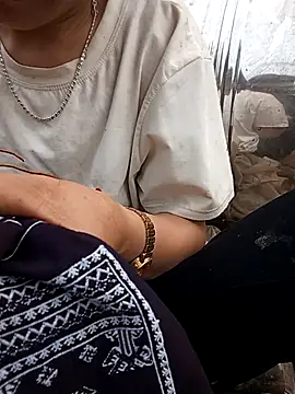 Lynn-122 online show from April 16, 2026, 10:27 am