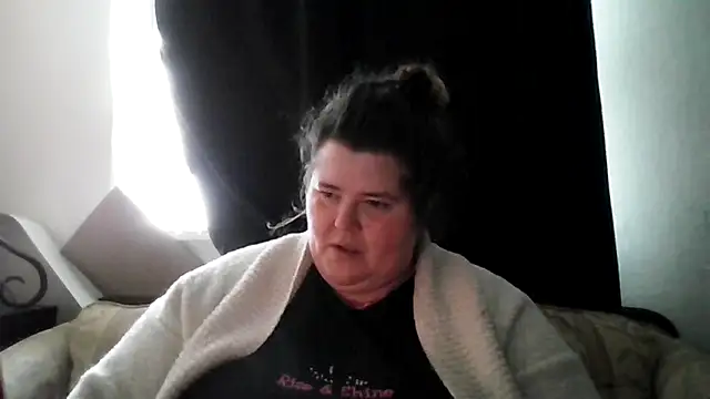 mayflower420 online show from March 21, 2026, 4:22 pm