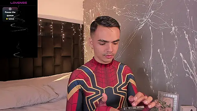 NicoKingg  online show from December 21, 2025, 4:03 am