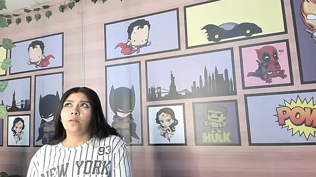 SweetLyah online show from November 11, 2025, 2:01 pm