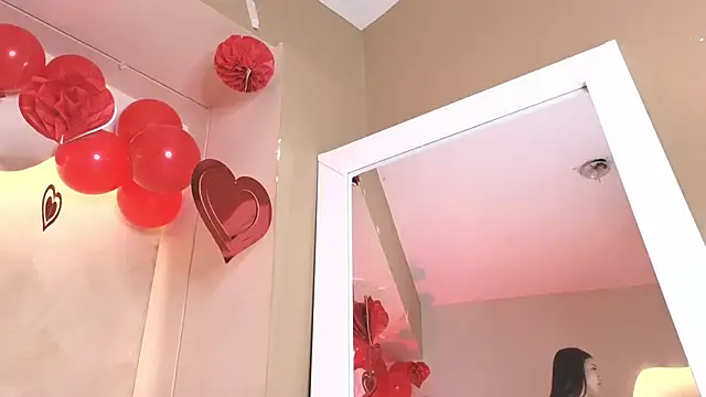 BellaRooux online show from February 16, 2026, 1:54 pm