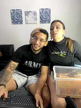 ariannawil online show from November 25, 2025, 12:11 am