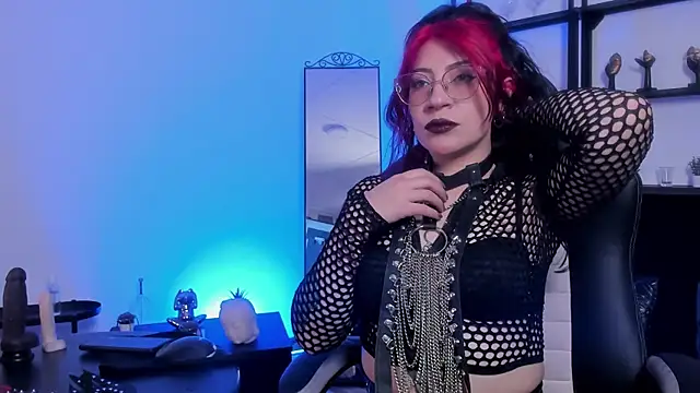 Halley Ravenn online show from May 26, 2026, 9:24 pm