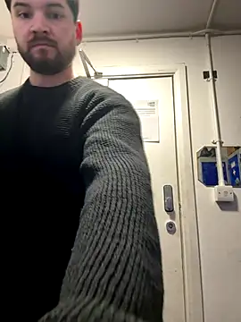 Snapshot of alexshay37 chatting on November 8, 2025, 9:02 am alexshay37 online show from November 8, 2025, 9:02 am