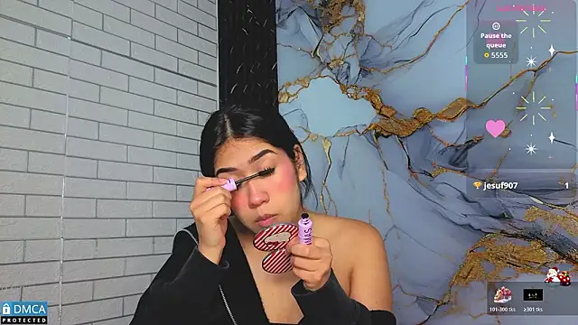 sofia sstonee  online show from January 19, 2026, 12:42 pm