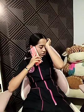 VirginPussyAnita18 online show from November 7, 2025, 8:35 pm