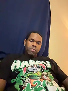 Snapshot of CrookedBeaut chatting on December 5, 2025, 3:16 am CrookedBeaut online show from December 5, 2025, 3:16 am