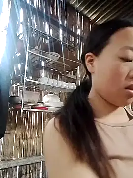 Yumiik2kk online show from November 19, 2025, 12:43 am