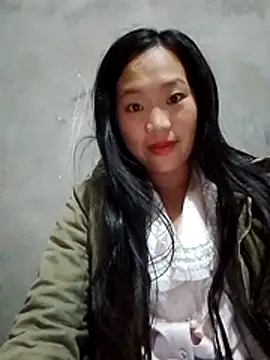 Yumiik2kk online show from November 27, 2025, 11:32 am