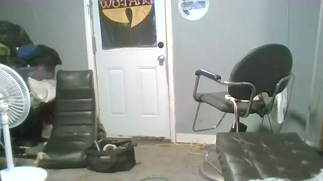 trickydickydaddy online show from April 4, 2026, 5:03 am