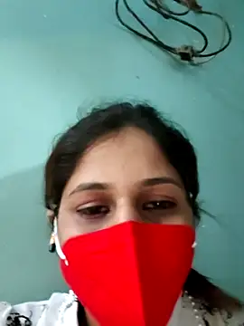 RiyaShah450 online show from November 8, 2025, 5:05 pm