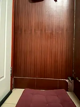 xoxo7799 online show from November 27, 2025, 4:07 pm