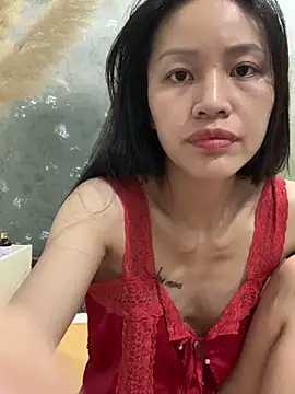 Tiny-122 online show from November 14, 2025, 6:22 pm