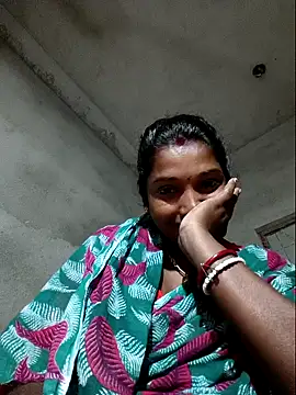 vipmonalisha online show from November 17, 2025, 4:22 pm