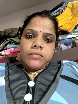 Hot suini online show from February 20, 2026, 3:25 pm