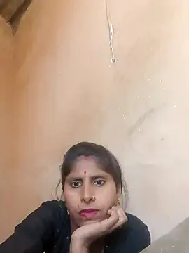 Snapshot of Maya_mohni chatting on November 9, 2025, 9:24 am Maya mohni online show from November 9, 2025, 9:24 am