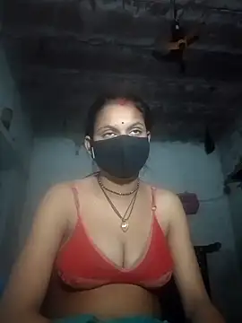 LOVE FI95 online show from November 20, 2025, 7:58 pm