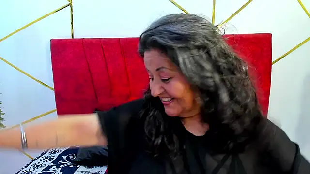 Snapshot of Victoriaa_Anderson chatting on December 17, 2025, 2:16 am Victoriaa Anderson online show from December 17, 2025, 2:16 am