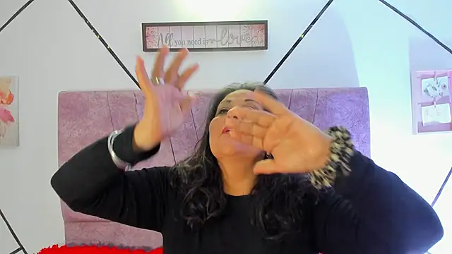 Victoriaa Anderson online show from January 16, 2026, 1:26 pm