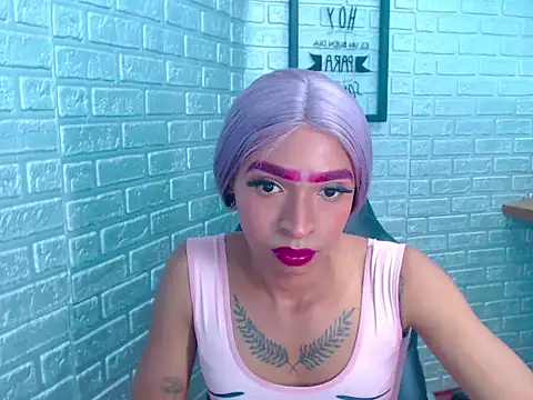 Snapshot of Bella_Nixx chatting on November 8, 2025, 6:44 pm Bella Nixx online show from November 8, 2025, 6:44 pm