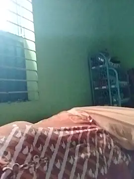 Snapshot of Keya-009 chatting on May 15, 2026, 10:46 am Keya-009 online show from May 15, 2026, 10:46 am