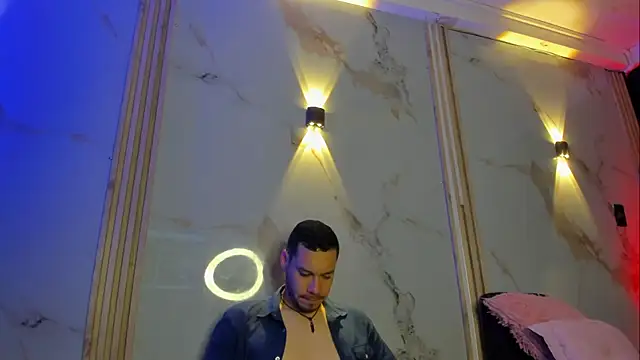 Snapshot of Aron_and_molly chatting on February 7, 2026, 12:13 pm Aron and molly online show from February 7, 2026, 12:13 pm