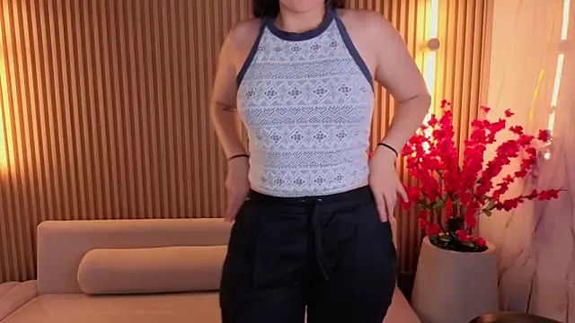 Snapshot of venus_velvet_tp chatting on February 3, 2026, 1:27 pm venus velvet tp online show from February 3, 2026, 1:27 pm