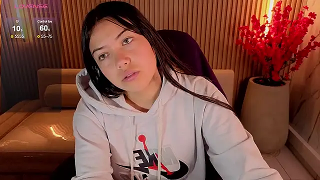 Snapshot of venus_velvet_tp chatting on February 9, 2026, 1:31 pm venus velvet tp online show from February 9, 2026, 1:31 pm