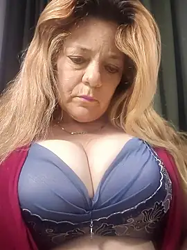 karlaanqui1 online show from January 13, 2026, 2:15 am