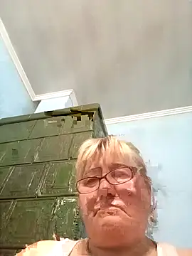 Snapshot of MilaTamila456 chatting on November 12, 2025, 10:02 pm MilaTamila456 online show from November 12, 2025, 10:02 pm