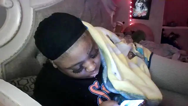 Snapshot of Dusaa_ chatting on February 15, 2026, 7:51 am Dusaa online show from February 15, 2026, 7:51 am