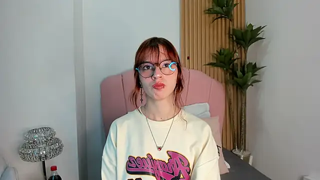 scarlett smith 3 online show from January 7, 2026, 2:16 am