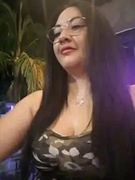 Snapshot of lady_cristal chatting on November 11, 2025, 3:01 am lady cristal online show from November 11, 2025, 3:01 am