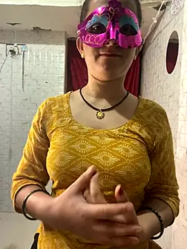 Red Queen 11 online show from December 2, 2025, 6:53 pm