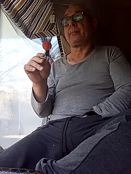 Snapshot of andy-1961 chatting on February 25, 2026, 12:38 pm andy-1961 online show from February 25, 2026, 12:38 pm