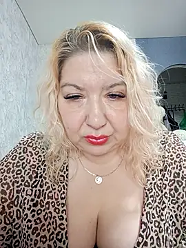 Snapshot of URALS-BOOBS chatting on November 10, 2025, 4:34 pm URALS-BOOBS online show from November 10, 2025, 4:34 pm