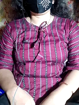 HotGirl23231 online show from May 22, 2026, 7:12 pm