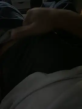 Chiludove online show from December 1, 2025, 1:39 am