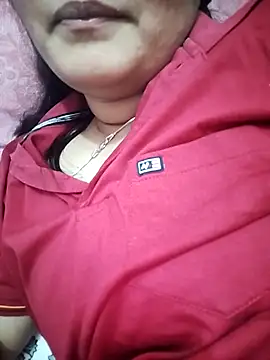 Snapshot of minni64207 chatting on November 17, 2025, 9:24 am minni64207 online show from November 17, 2025, 9:24 am